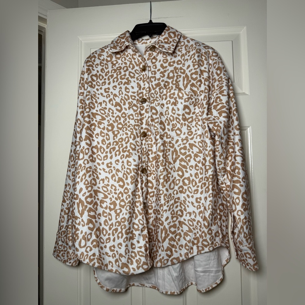 Grace + Emma Leopard Print Button Down Shacket‎